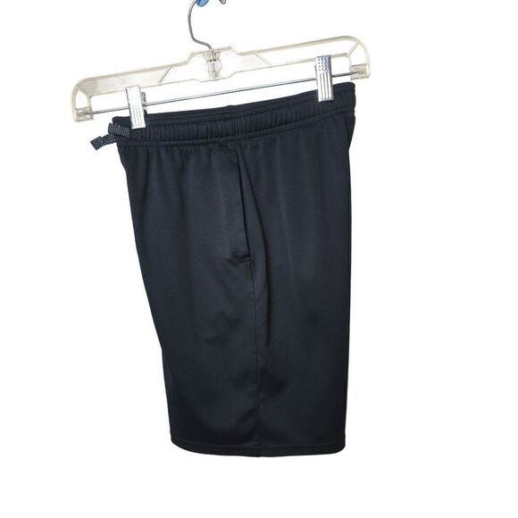 Under Armour Boys UA Heatgear Black Shorts M Prototype Athletic Essential YMD - Picture 3 of 6